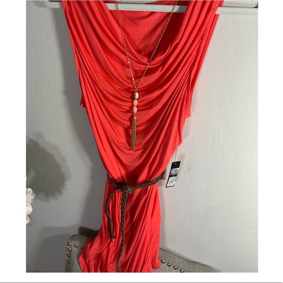 New top ✨ - Picture 2 of 3